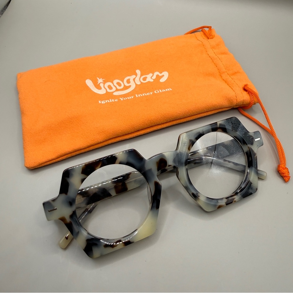 Vooglam Geometric Tortoiseshell Glasses with Orange Pouch, No prescription
